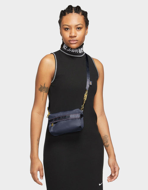 Sportswear Futura Luxe Crossbody (1L)