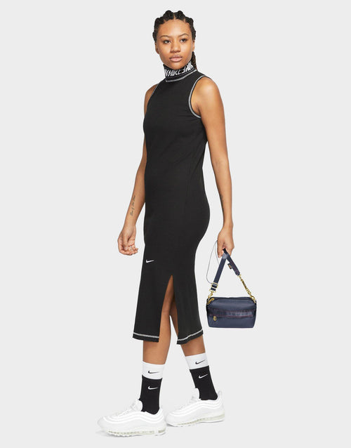Sportswear Futura Luxe Crossbody (1L)