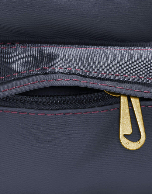 Sportswear Futura Luxe Crossbody (1L)