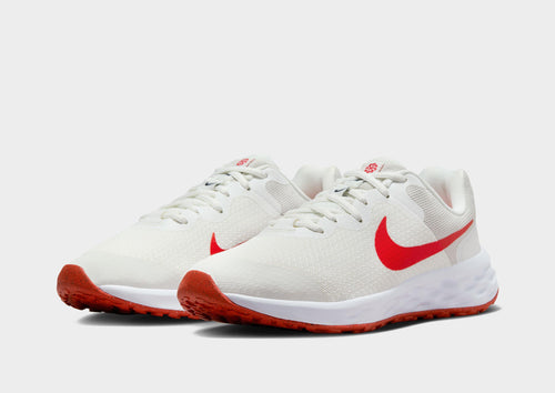 Nike Revolution 6