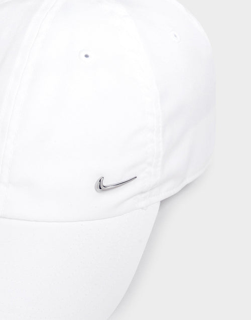 Dri-FIT Club Unstructured Metal Swoosh