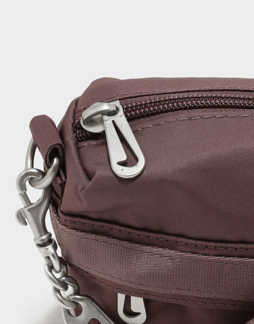 Sportswear Futura Luxe Crossbody (1L)