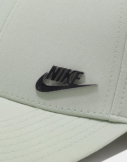 Dri-FIT Club Structured Metal Logo