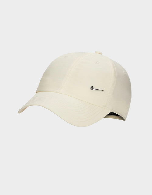 Dri-FIT Club Unstructured Metal Swoosh