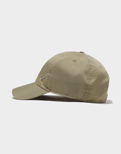 Dri-FIT Club Unstructured Metal Swoosh