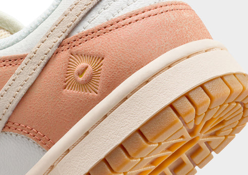 Nike Dunk Low SE